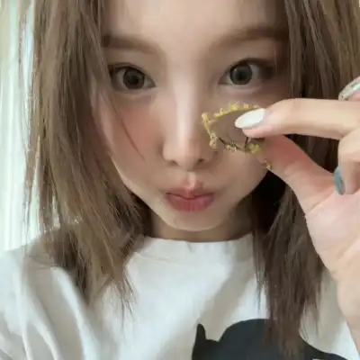 杨芷晴